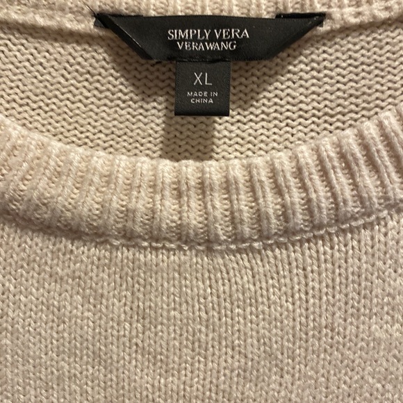NWT Vera Wang Sweater - Picture 2 of 9